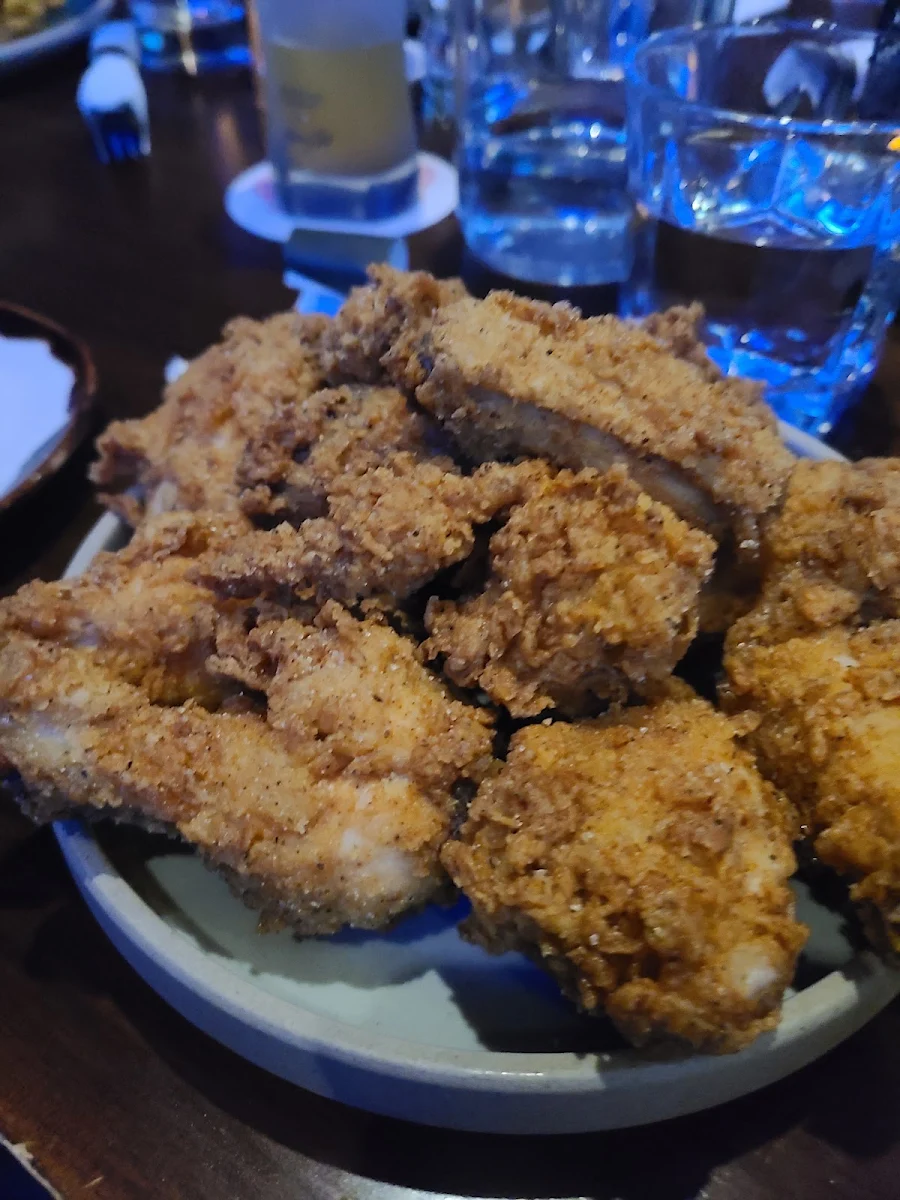 Chicken Wings, Fort Pub & Grill