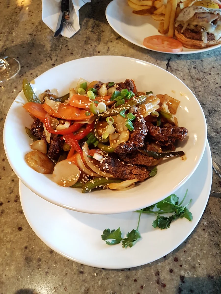 Stir Fry, Fort Pub & Grill