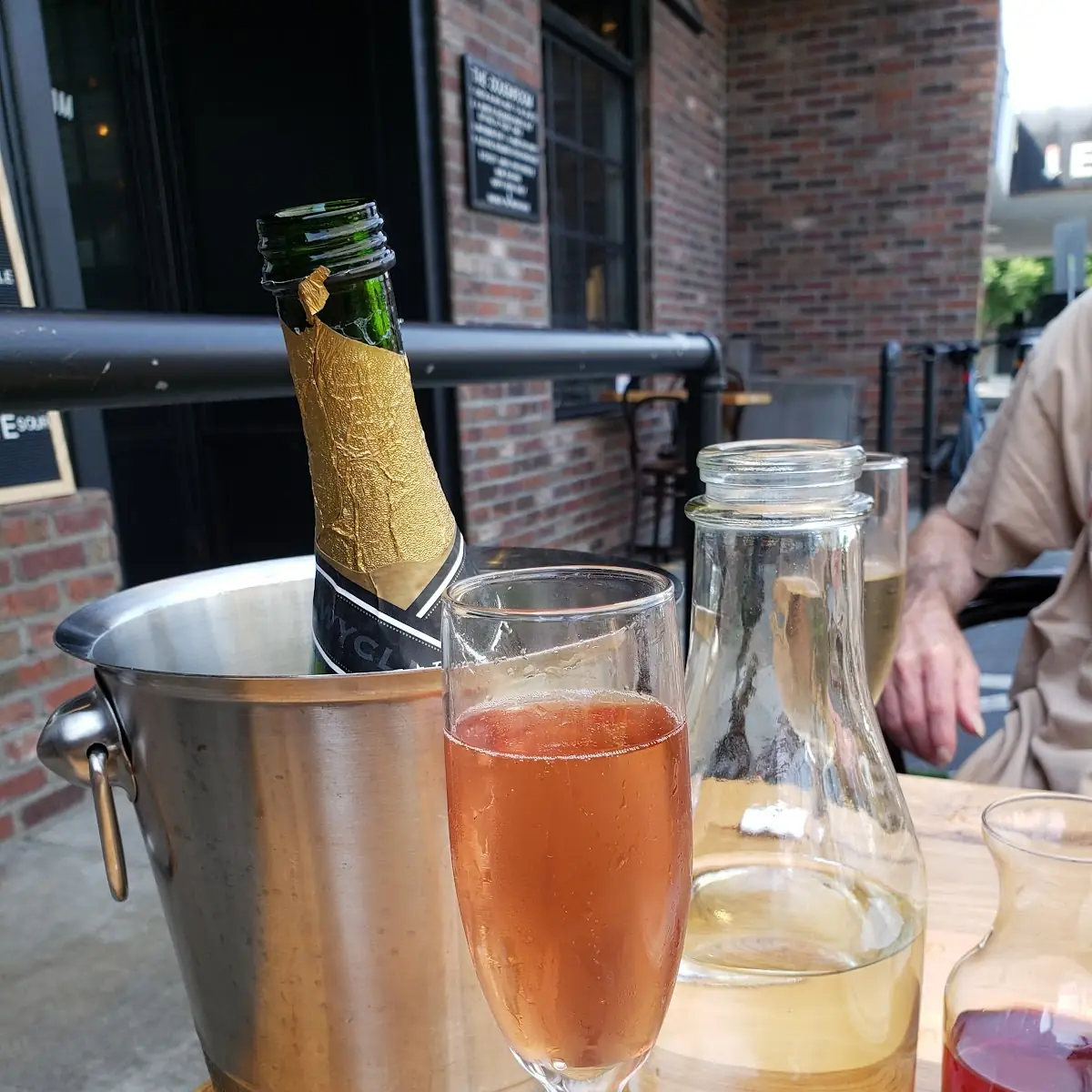 Bottomless Champagne