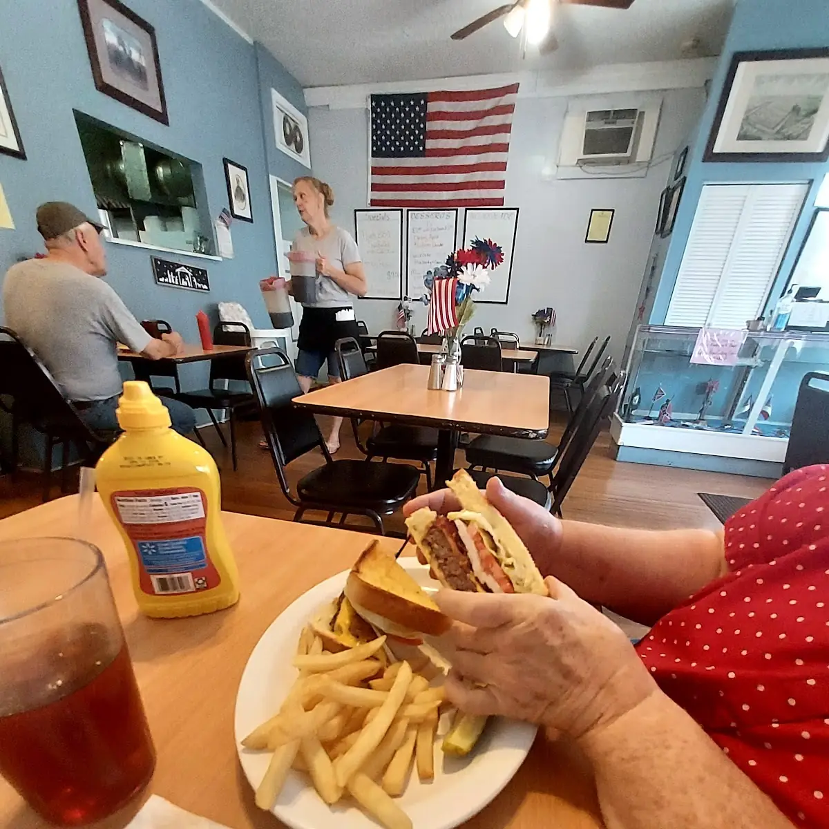 Hillbilly Burger and Fries