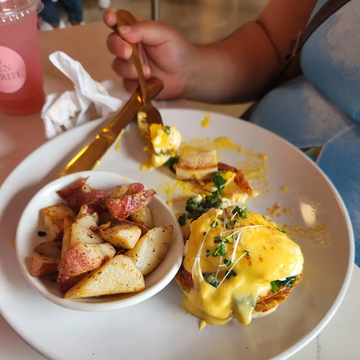 Eggs Benedict
