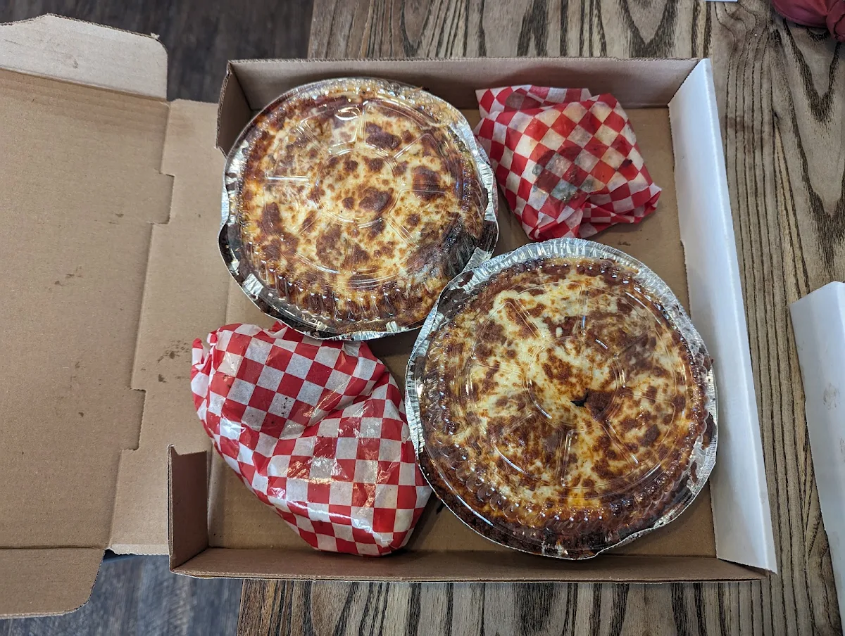 Baked Spaghetti, Theos Pizzeria