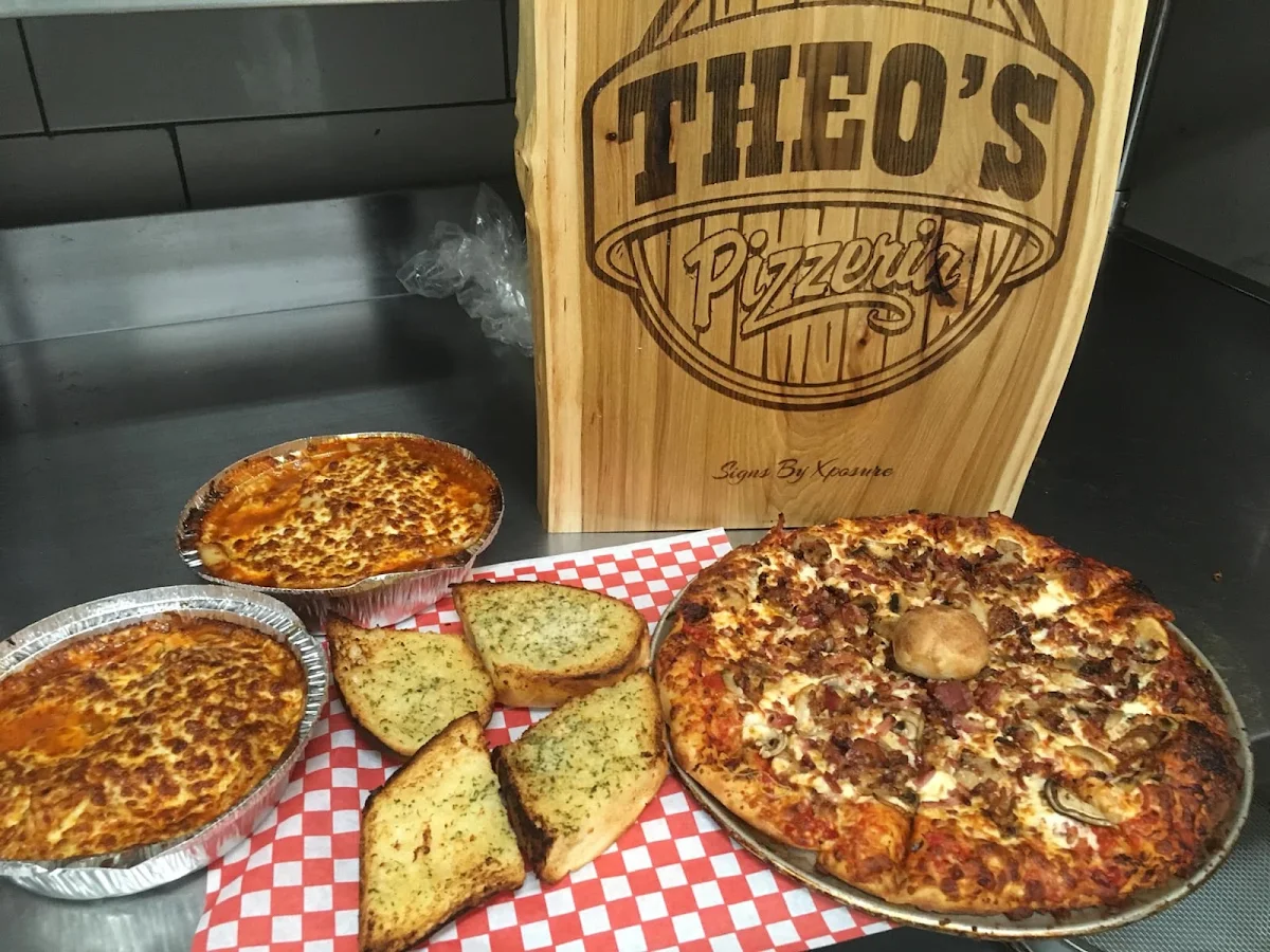 Theo's Pizza, Theos Pizzeria