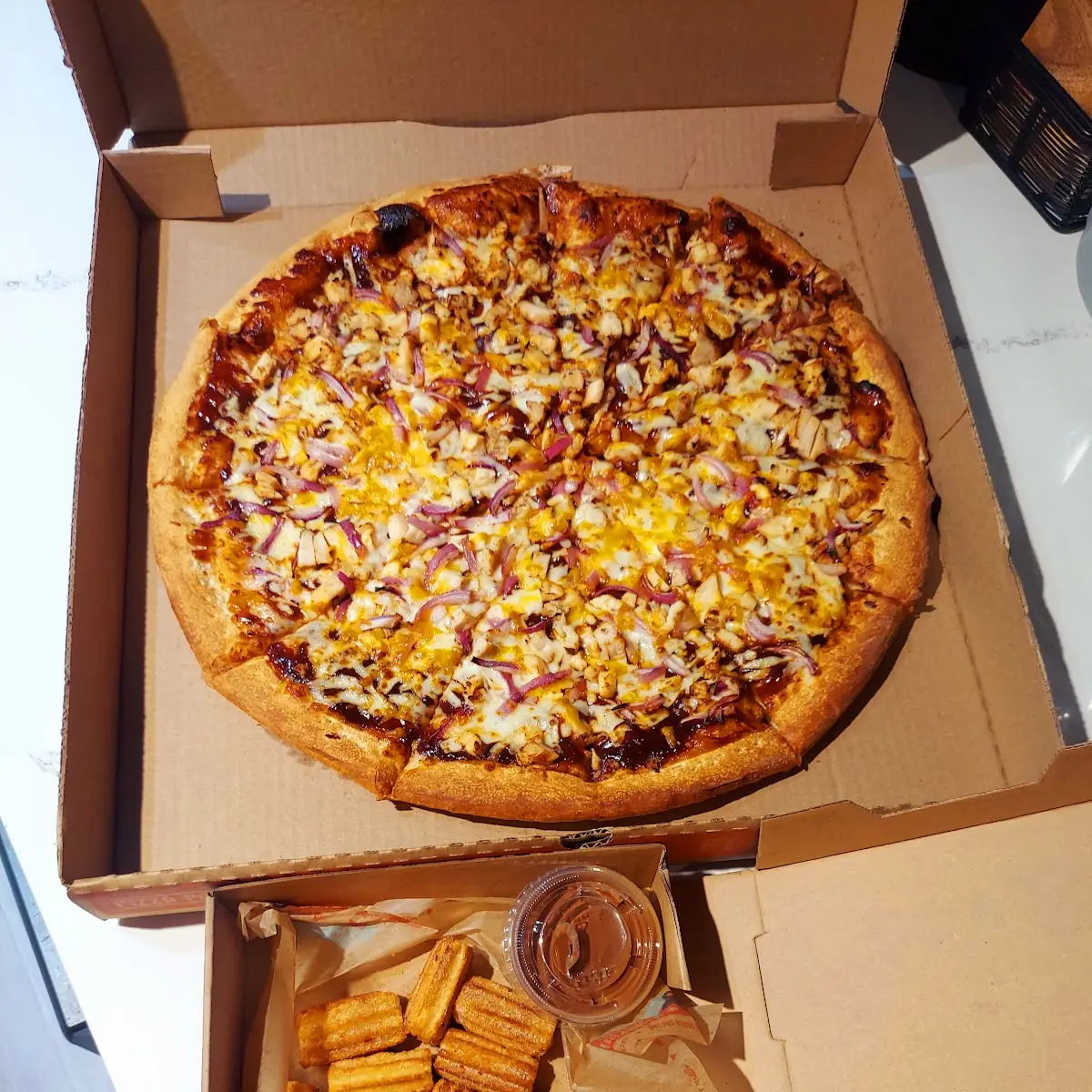 XL BBQ Chicken Pizza