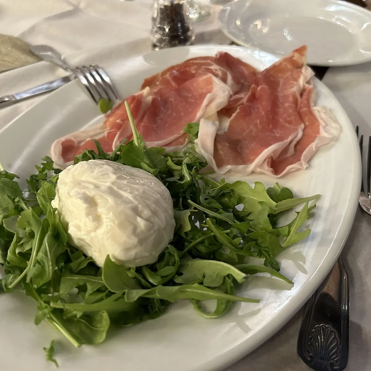 Burrata Prosciutto O Pomodori