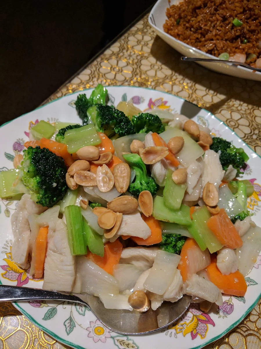 Almond Chicken Guy Ding