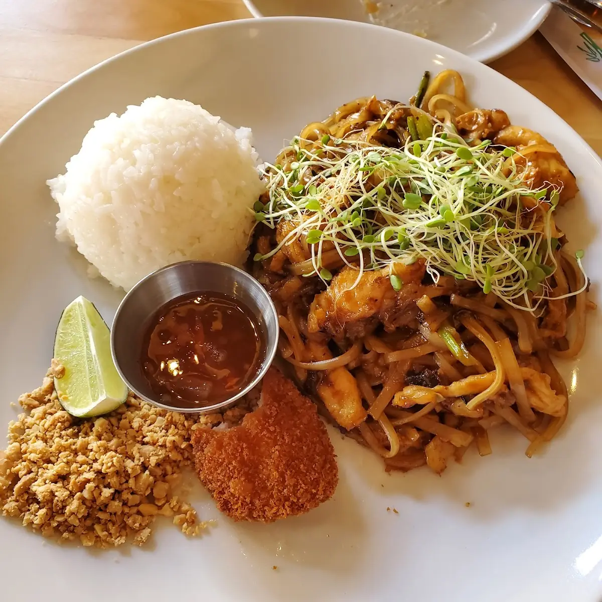 Pad Thai: Beef