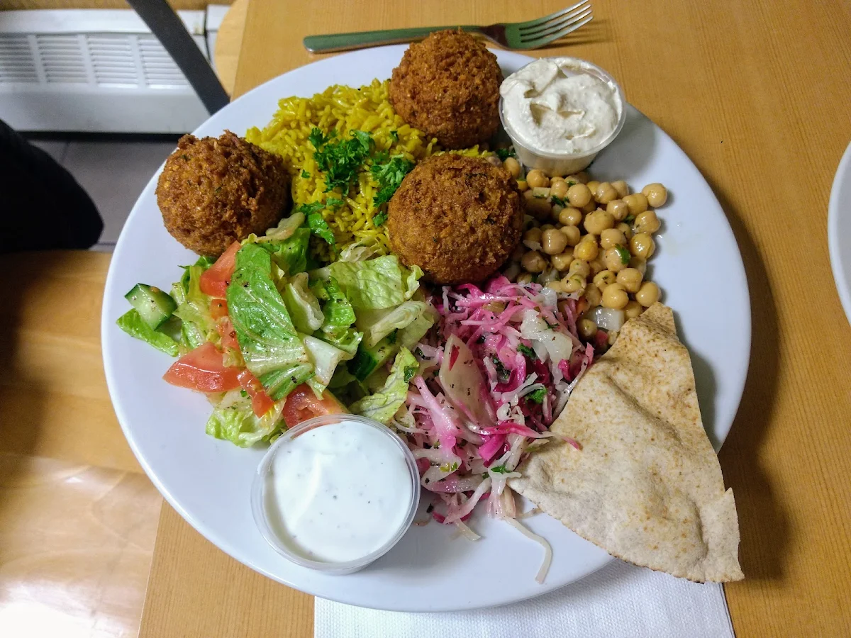 Falafel Plate, 7 peppers grill