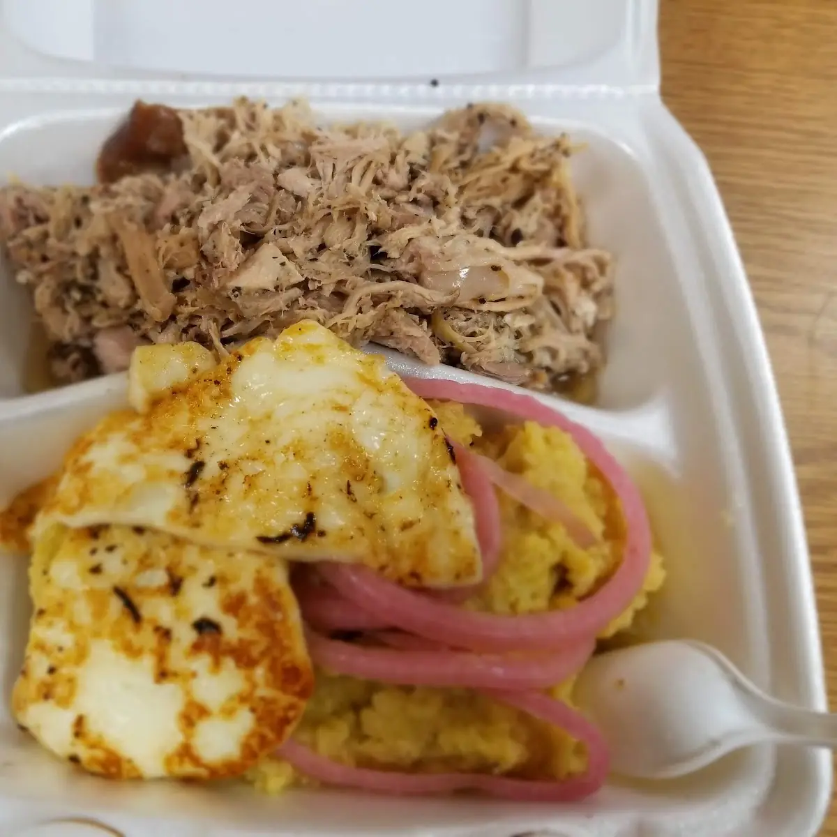 Mango Con Queso Frito Y Pernil