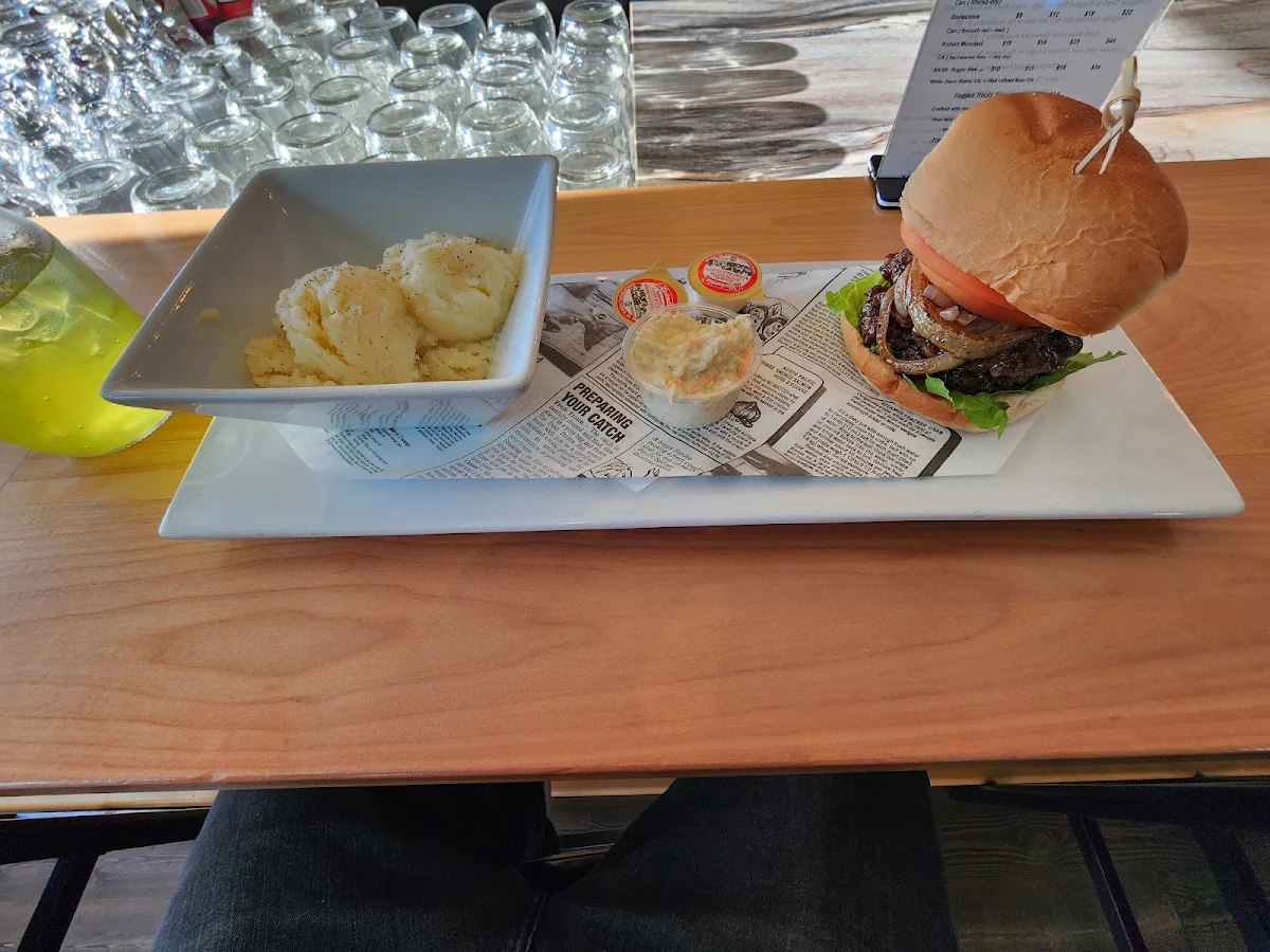 Moose Burger, Ragged Rocks Gastropub