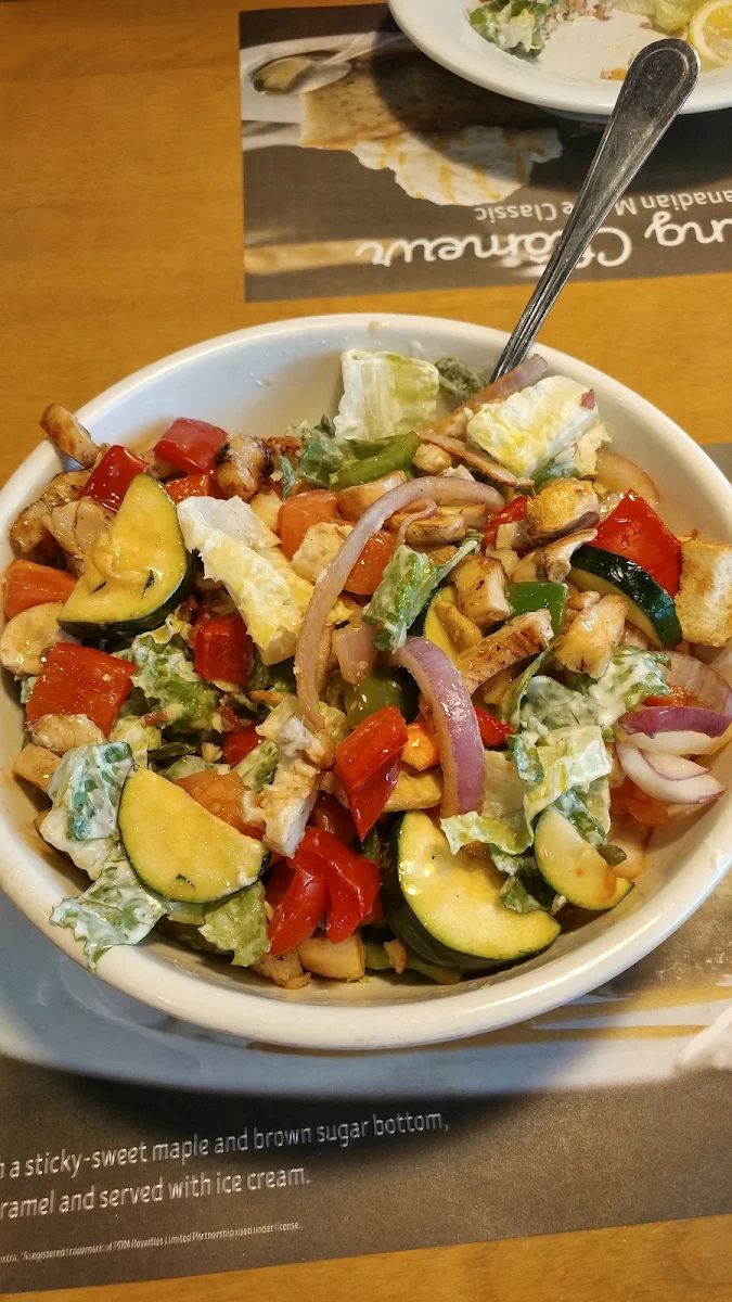 Hot Top Salads, Pizza Delight