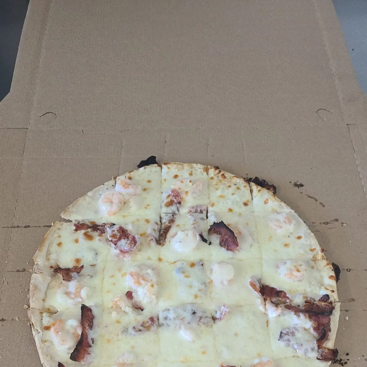 Shrimp Alfredo Pizza