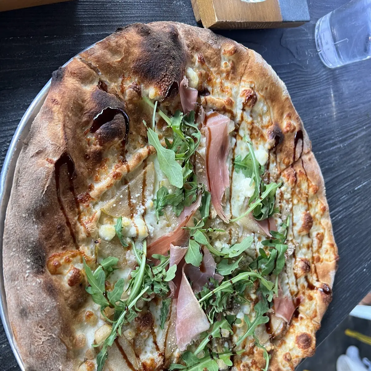 Pizza Prosciutto & Pear