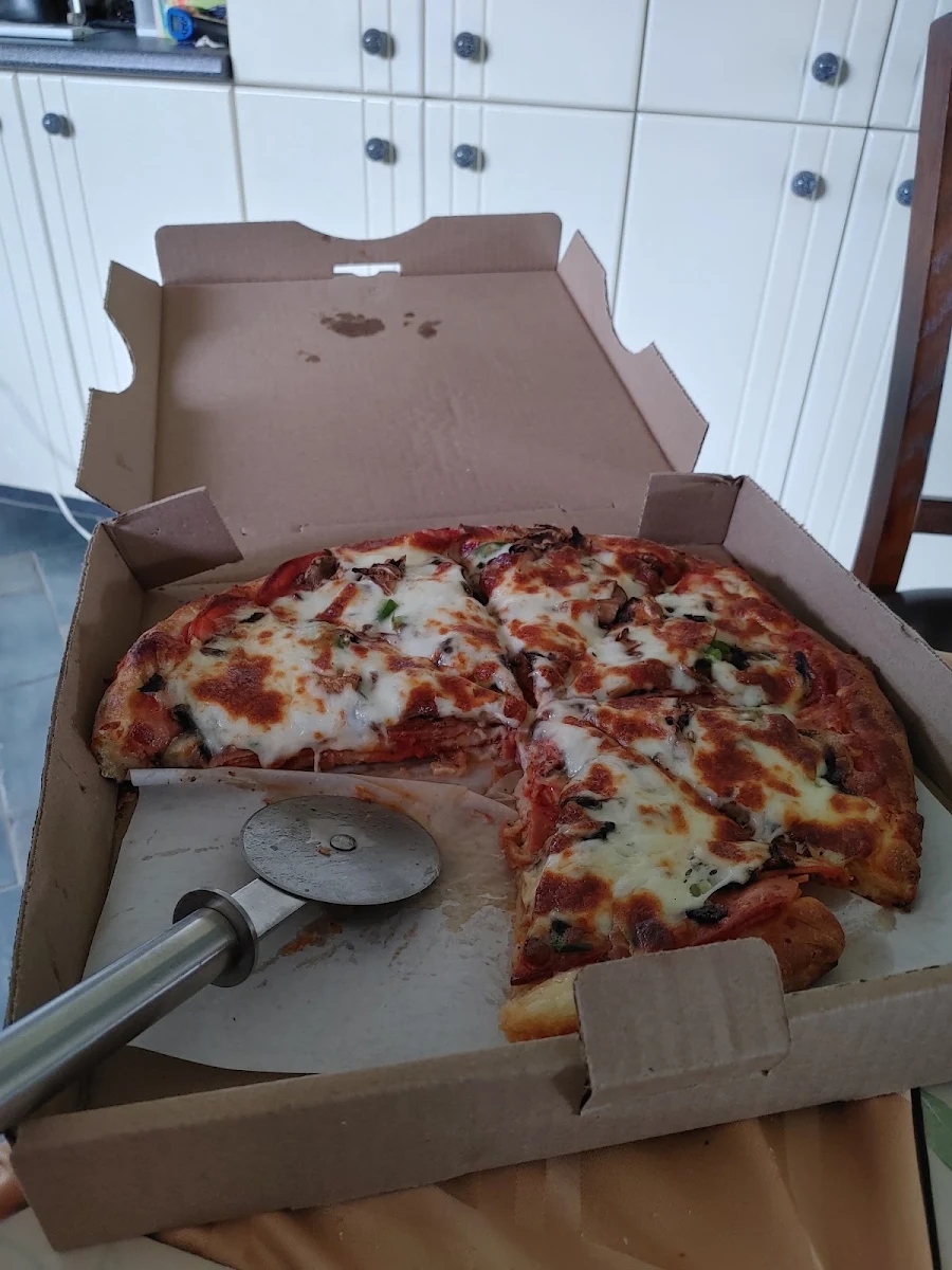 La Délicieuse Extra Champignons Et Pepperoni