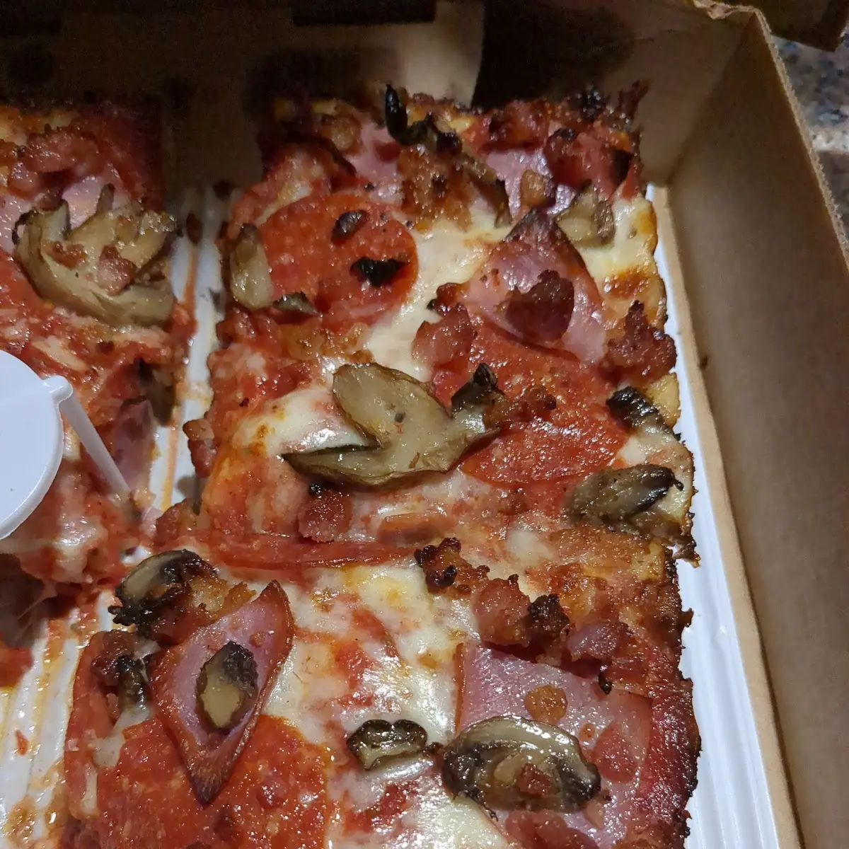 4 Corner Pizza