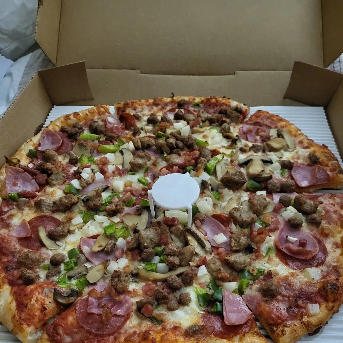 Jet Supreme Pizza