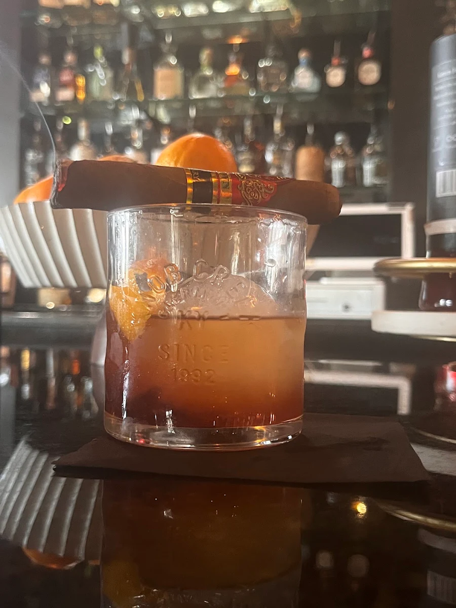 Old Fashioned w 708 Habano