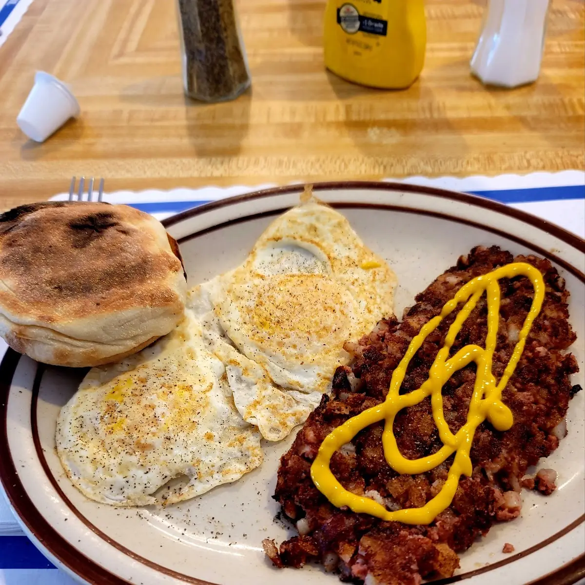 Eggs with Corned Beef Hash