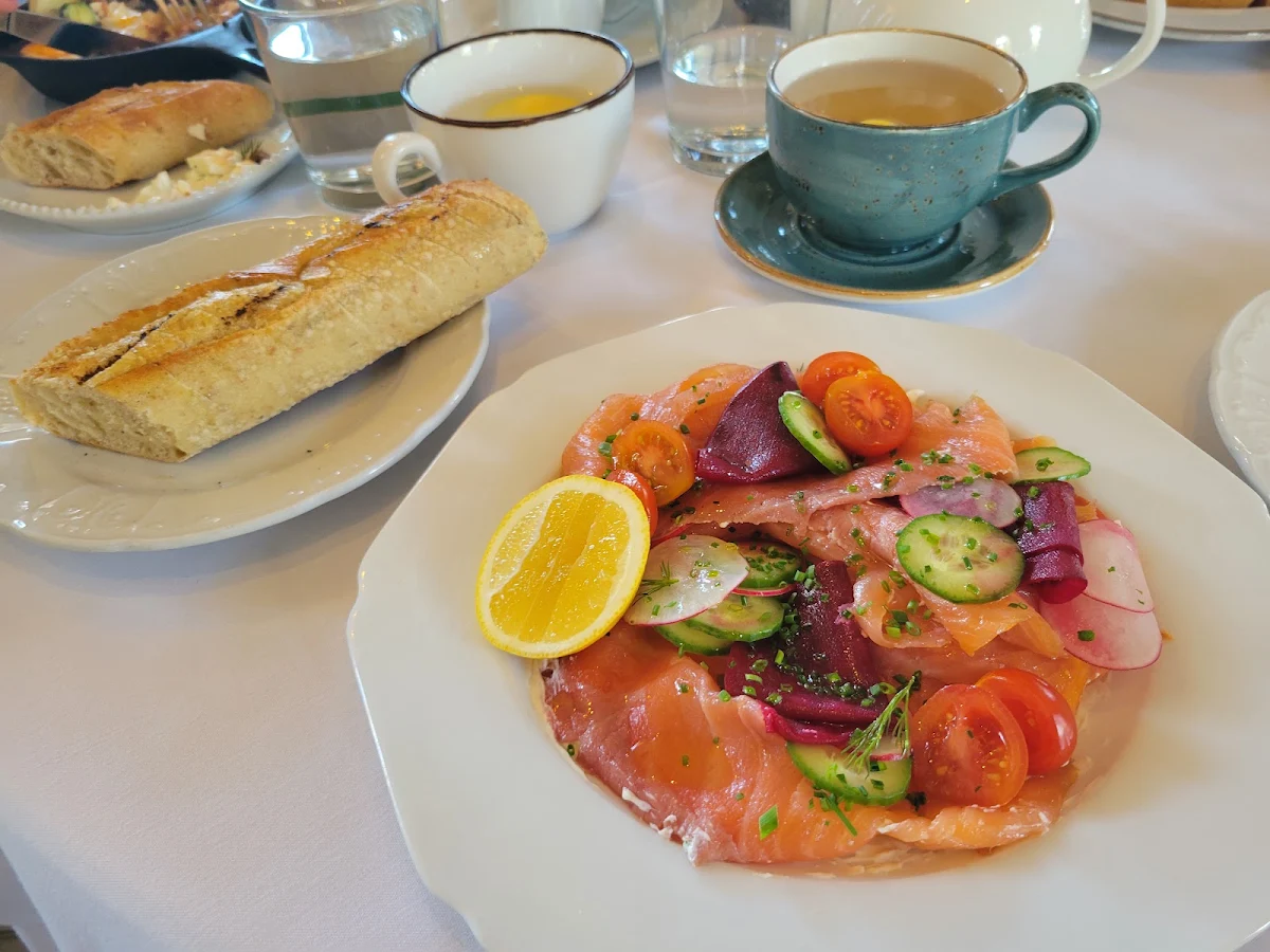 Smoked Salmon Plate