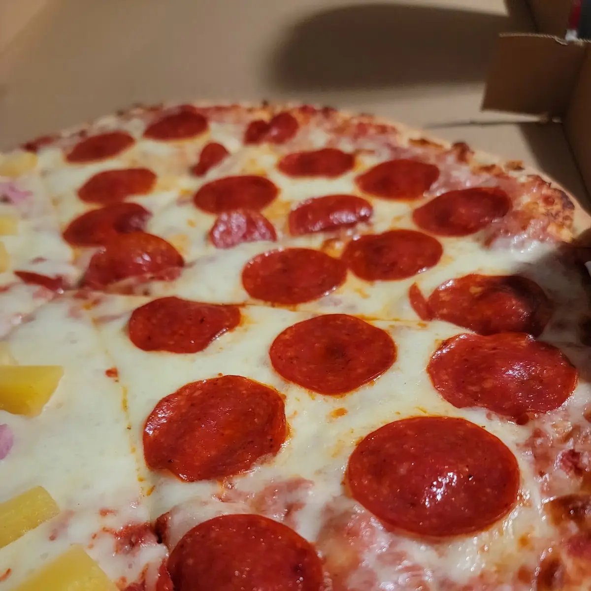 Half Hawaiian Pizza Half Pepperoni
