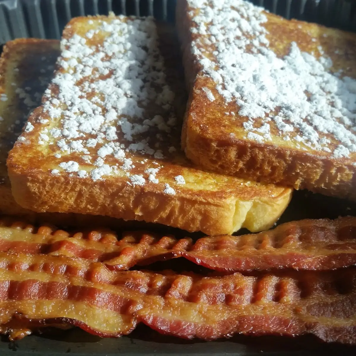 French Toast and Crispy Bacon