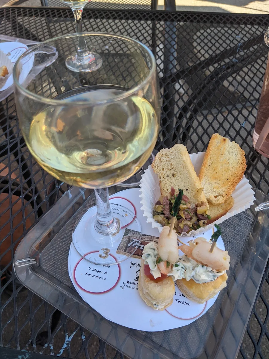 Tapas and Wine