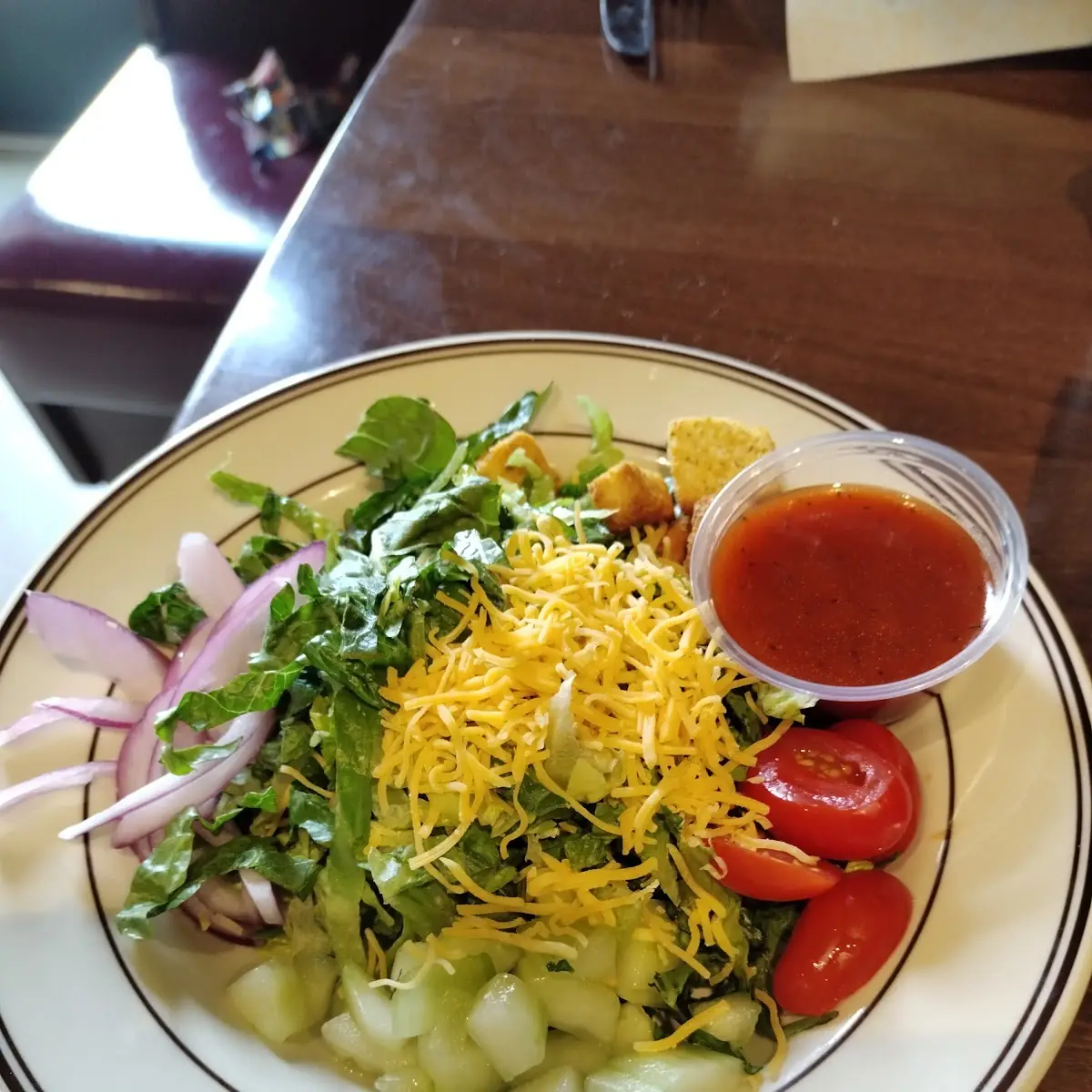 Seasonal Side Salad