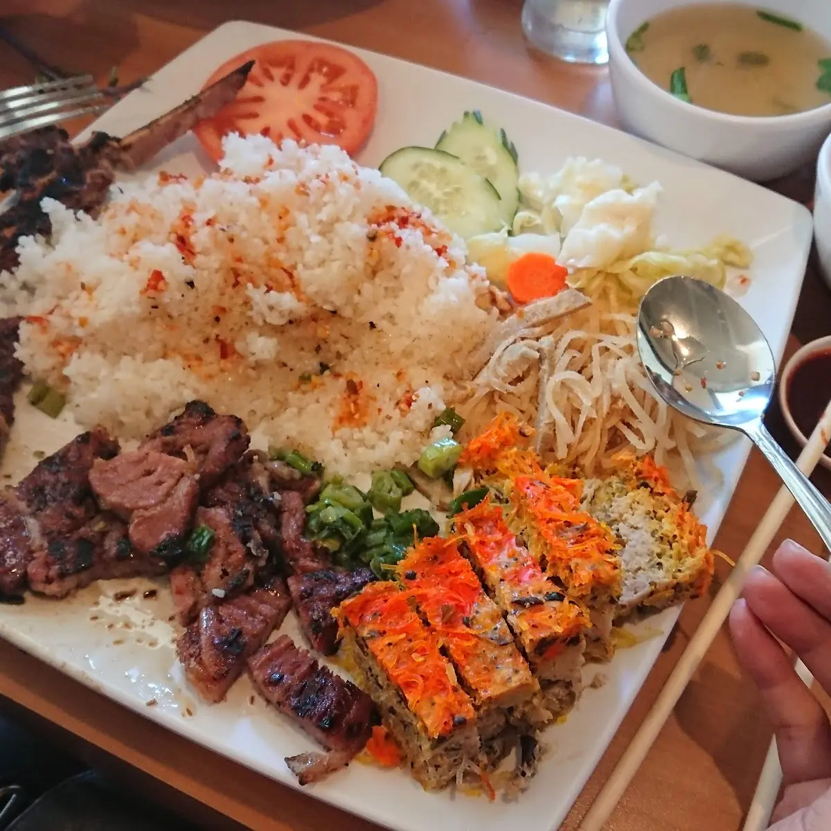 Cơm Tấm Sườn Bì Chả