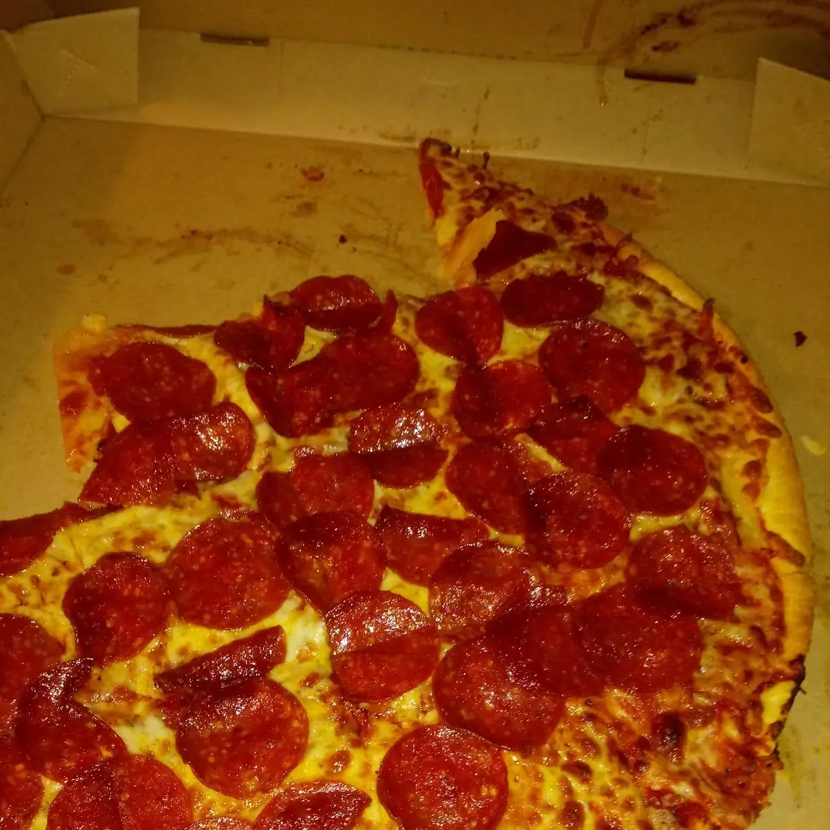 Pepperoni Pizza Party Cut