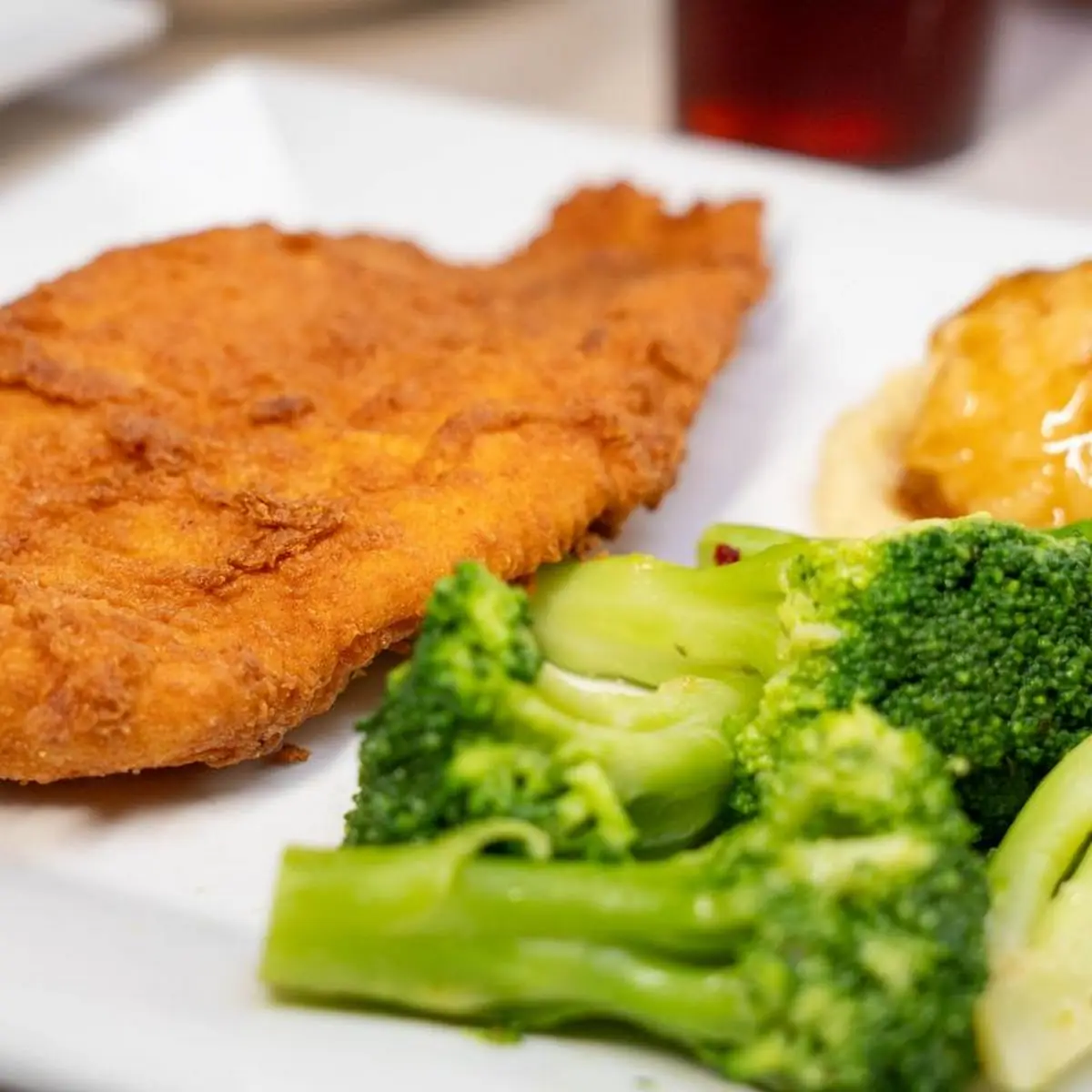 Chicken Cutlet and Brown Gravy Dinner