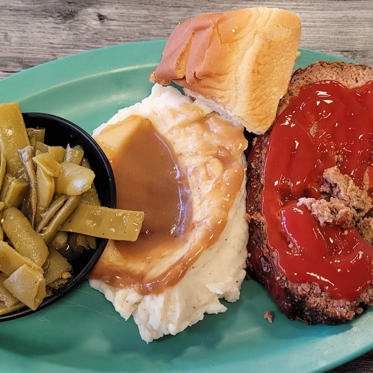 Meatloaf Green Beans Mashed Potatoes