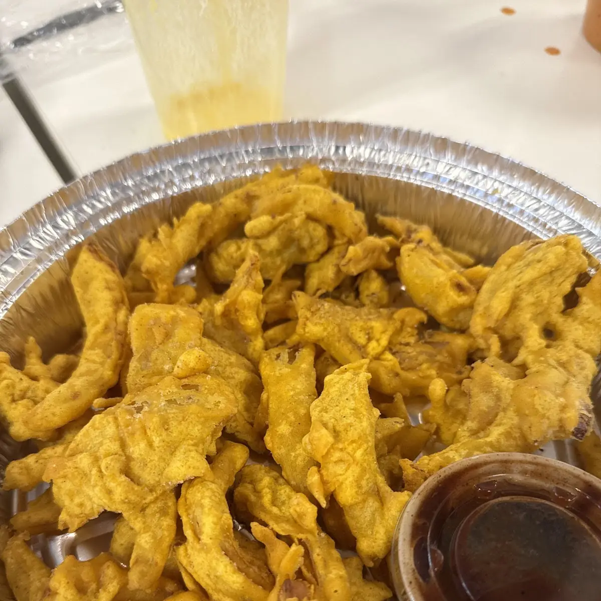 Crispy Onion Bhaji with Dips