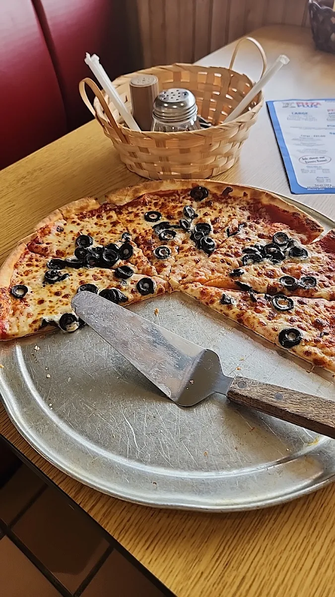 Cheese Black Olive Pizza