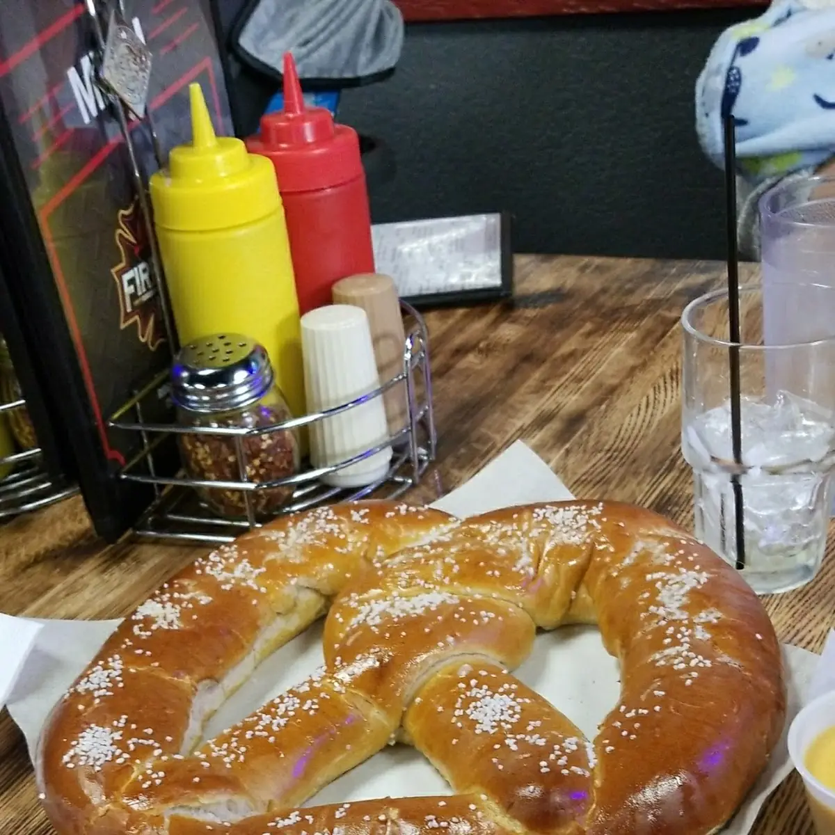 Large Pretzel