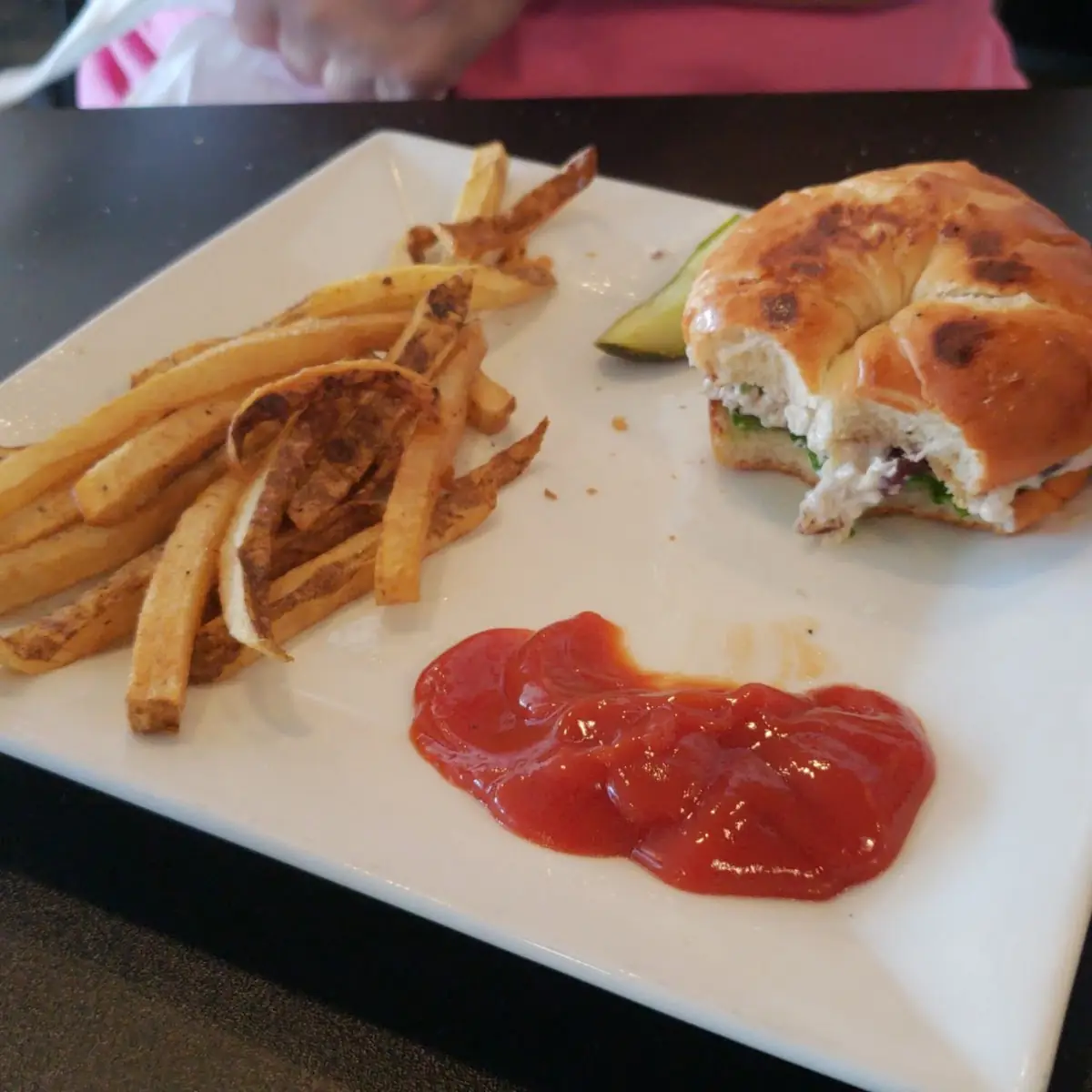 Chicken Salad w Fries