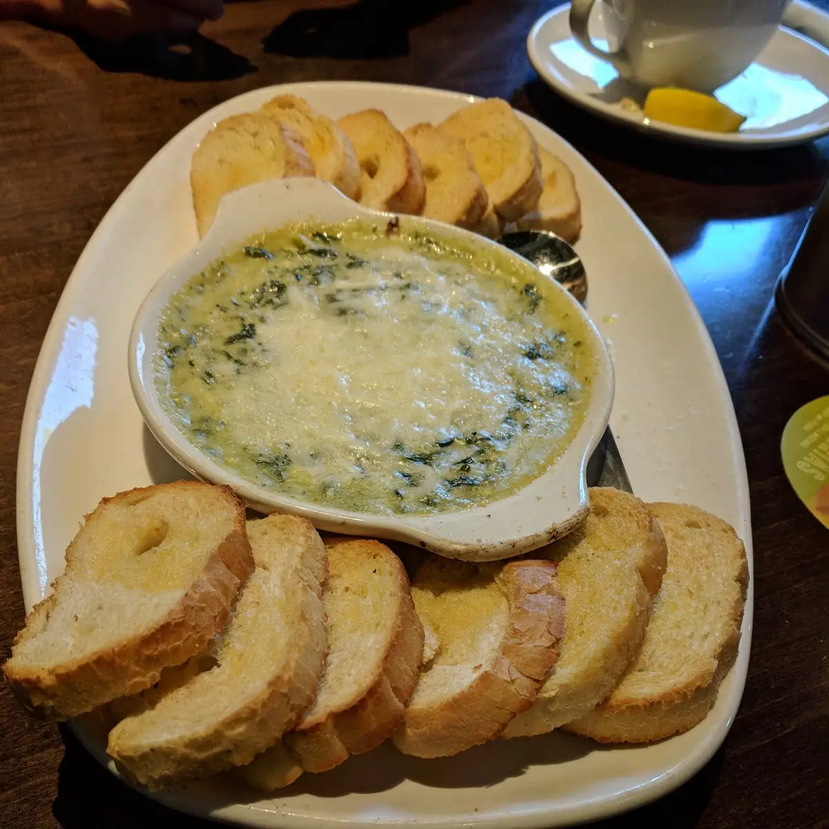 Never-Ending Soup Salad & Breadsticks
