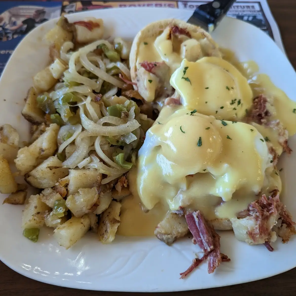 Crab Cakes Benedict