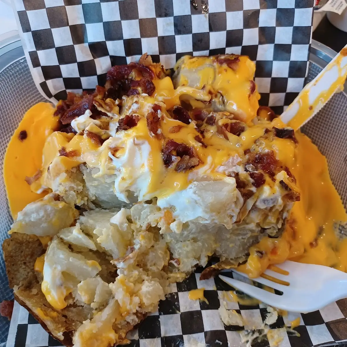 Cheddar Smashed Potato with Sour Cream & Bacon