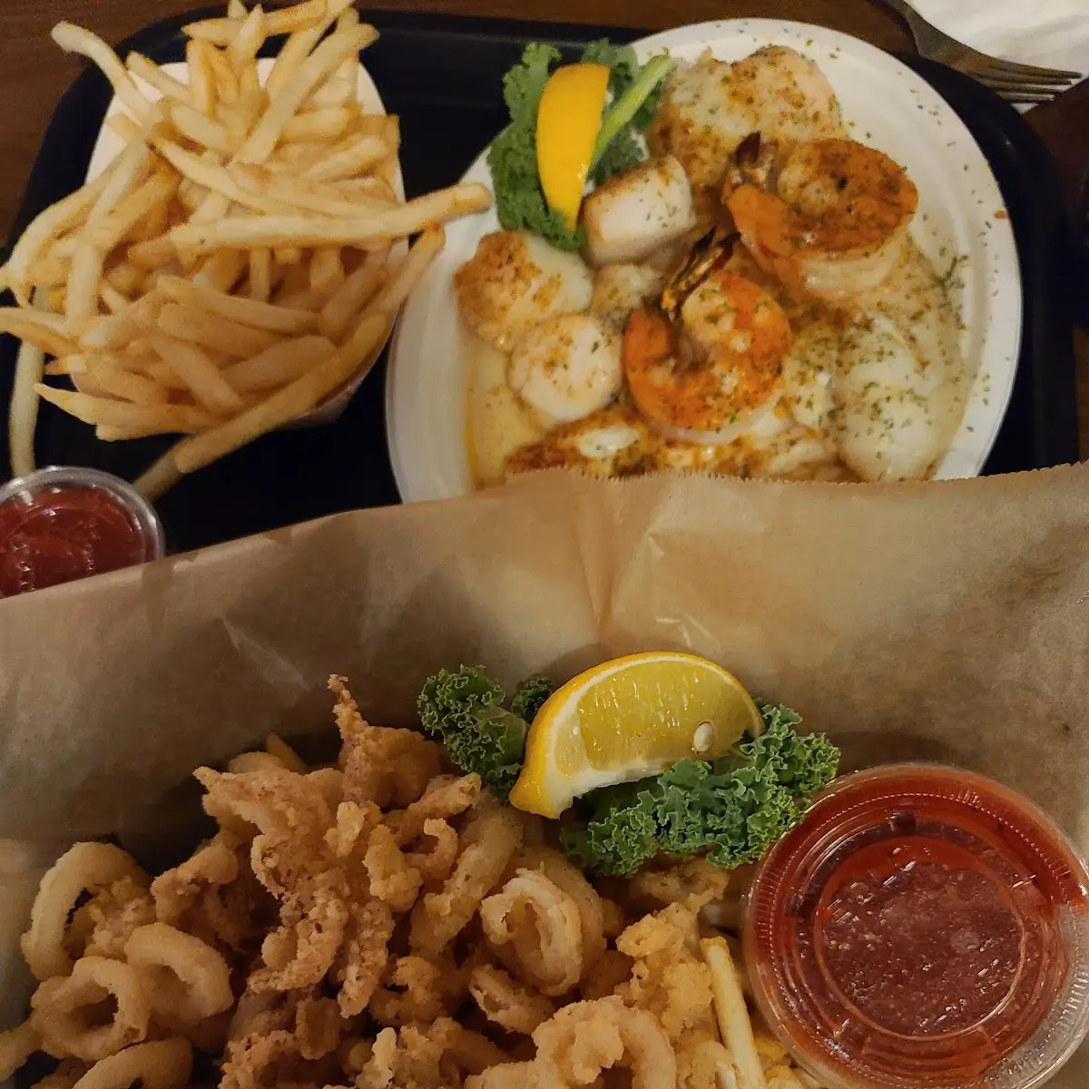 Broiled Seafood Platter with Fries