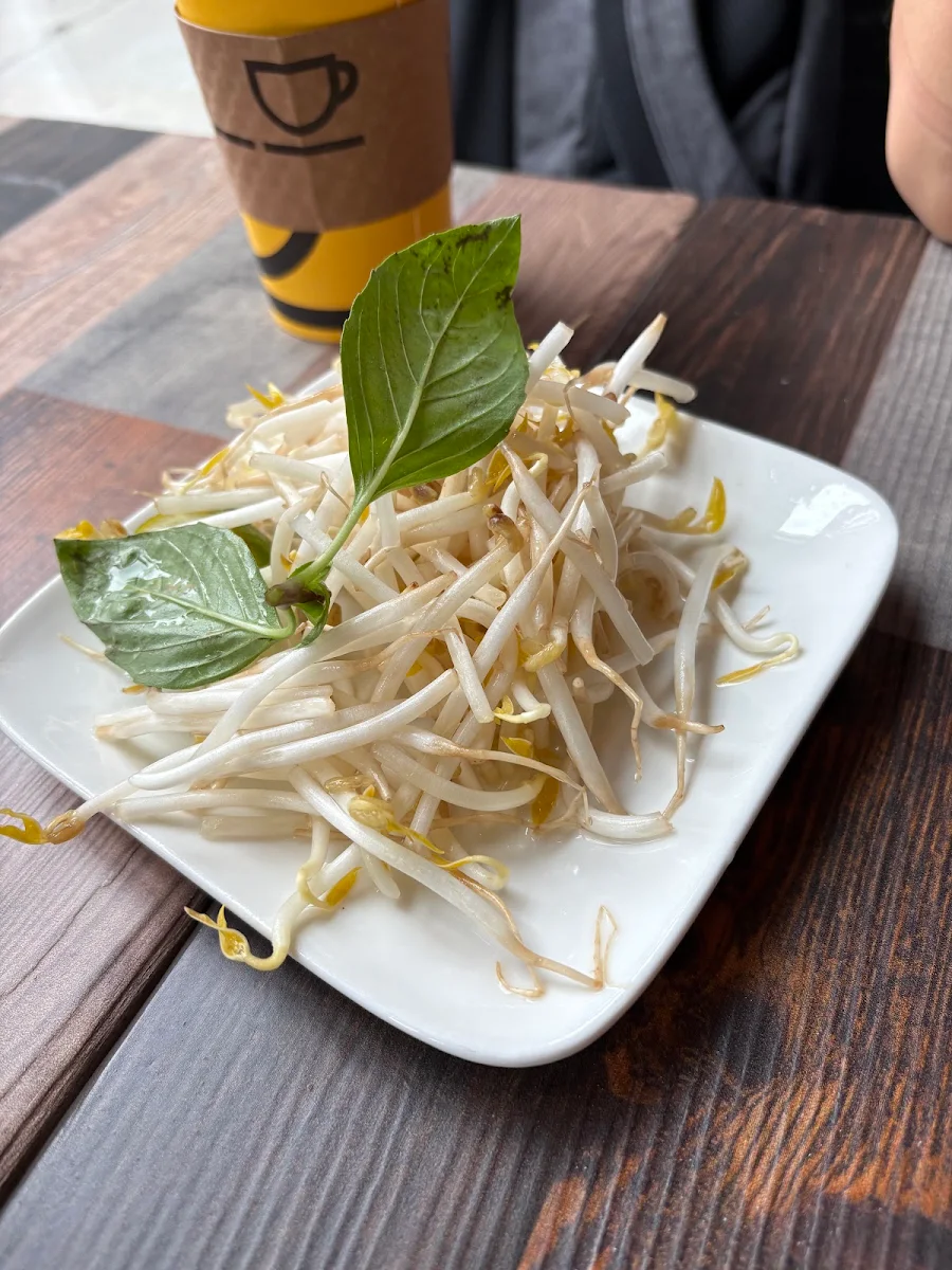 Basilic, Restaurant I AM PHO (Saint-Laurent)