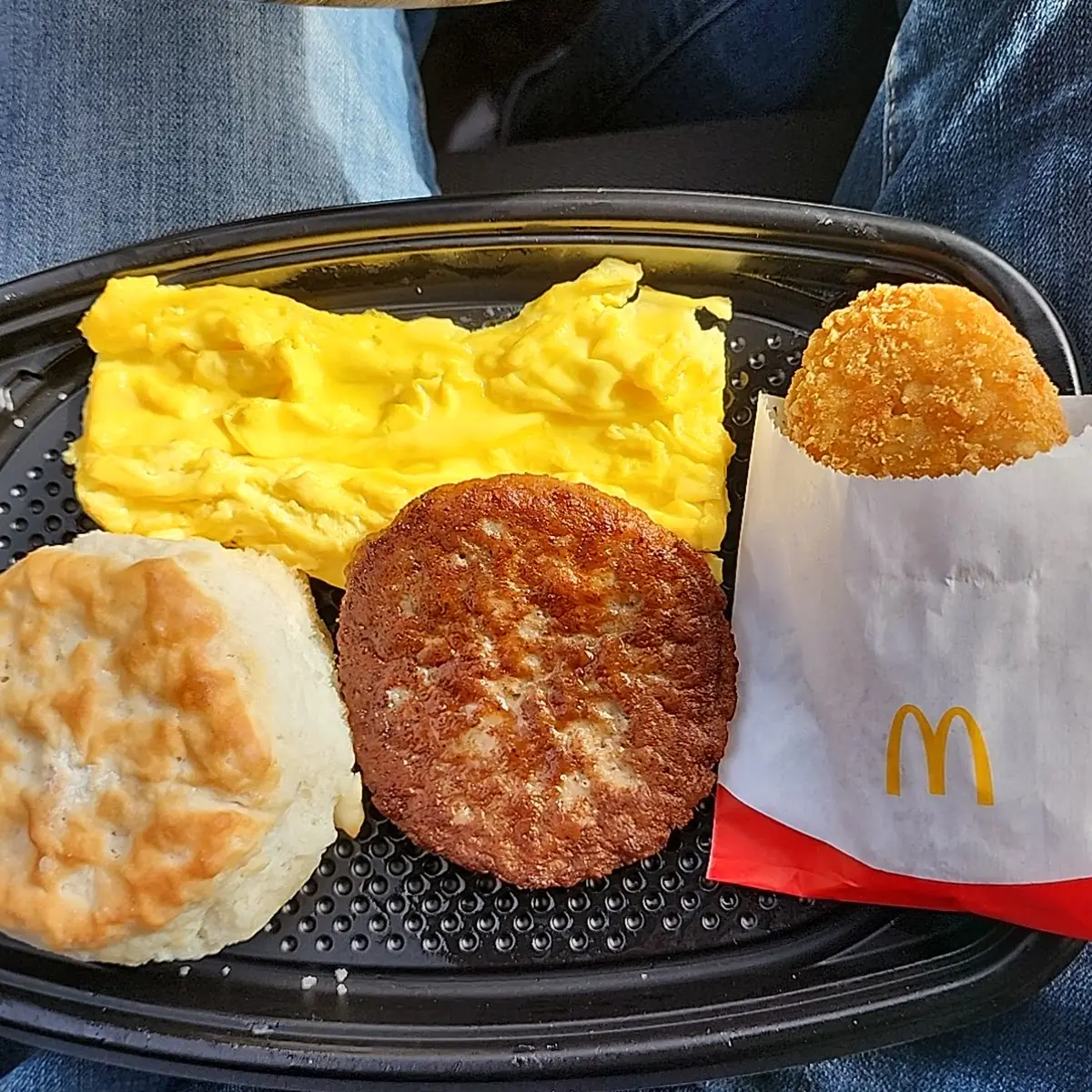 Big Breakfast with Hotcakes