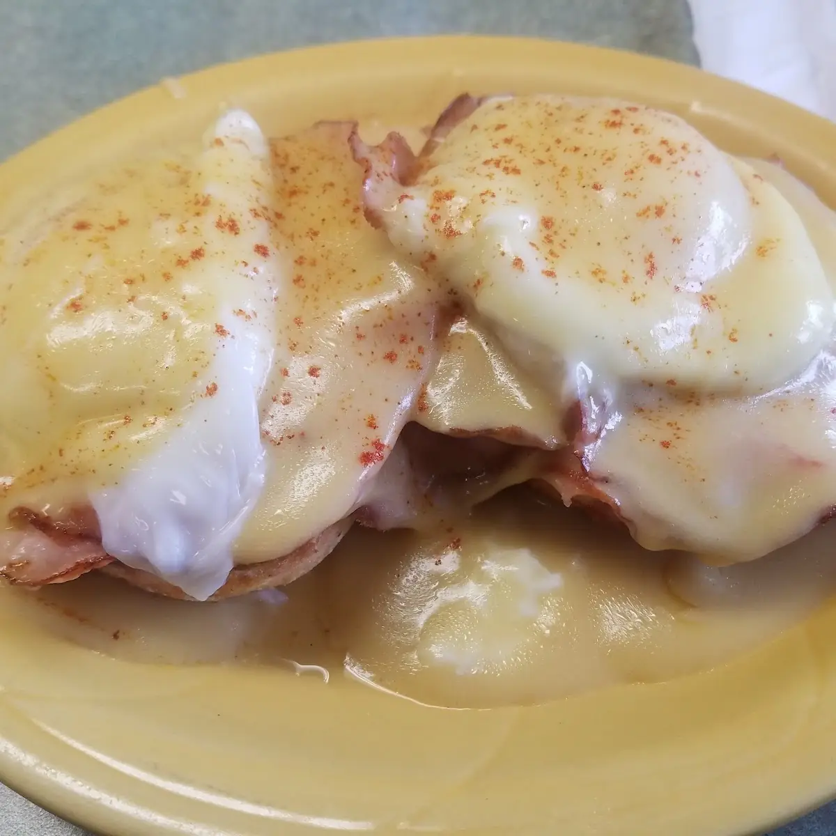 Eggs Benedict