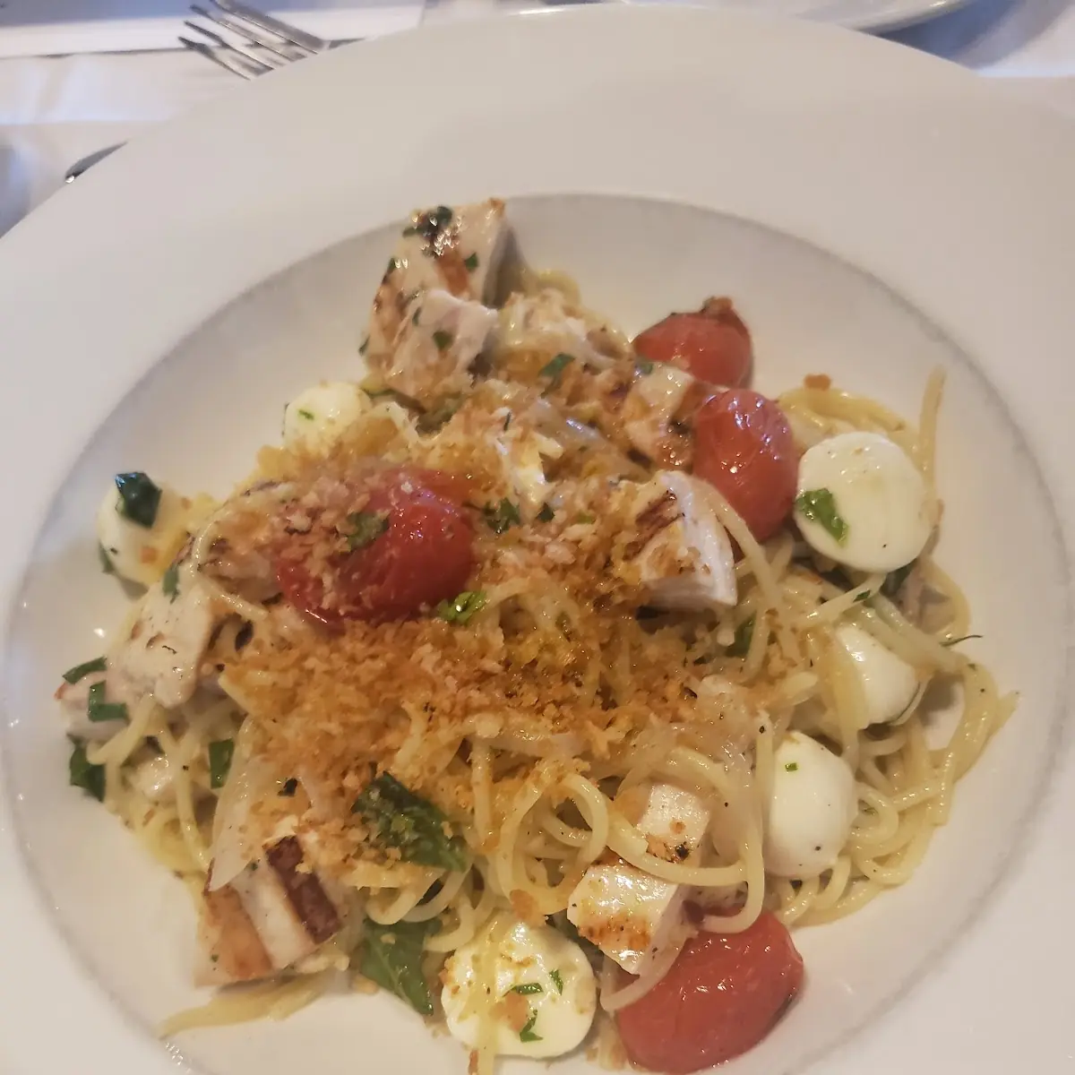 Oil and Garlic Chicken Pasta