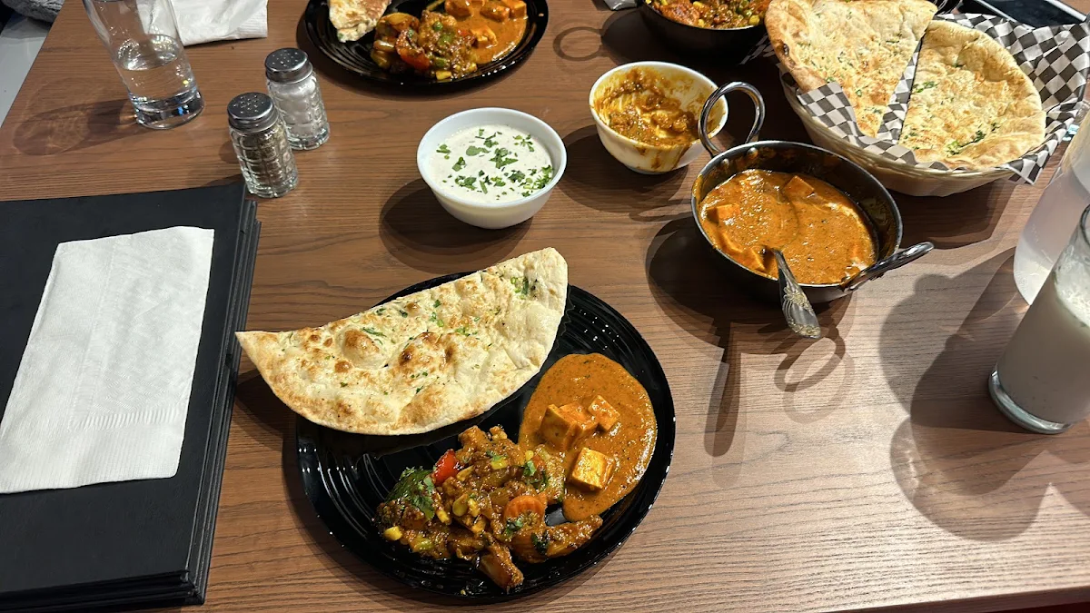 Mix Veg & Paneer Makhni