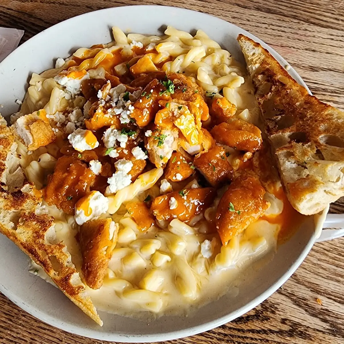 Buffalo Mac and Cheese