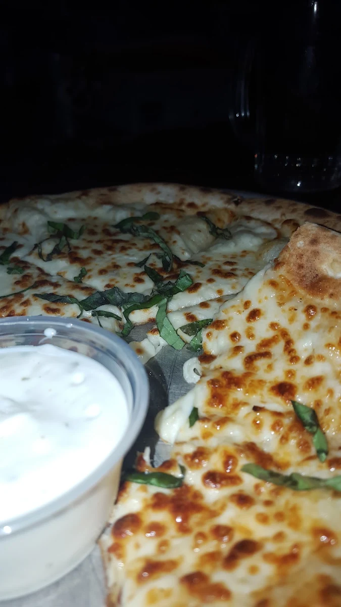 Cheese White Pizza Basil