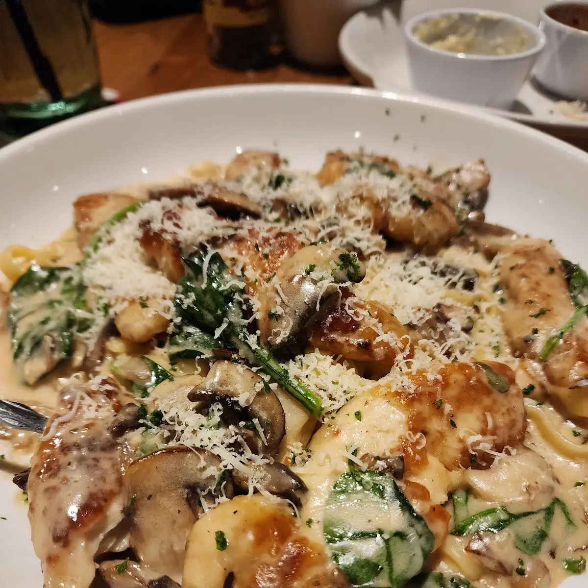 Tewi Chicken Marsala Fettuccine
