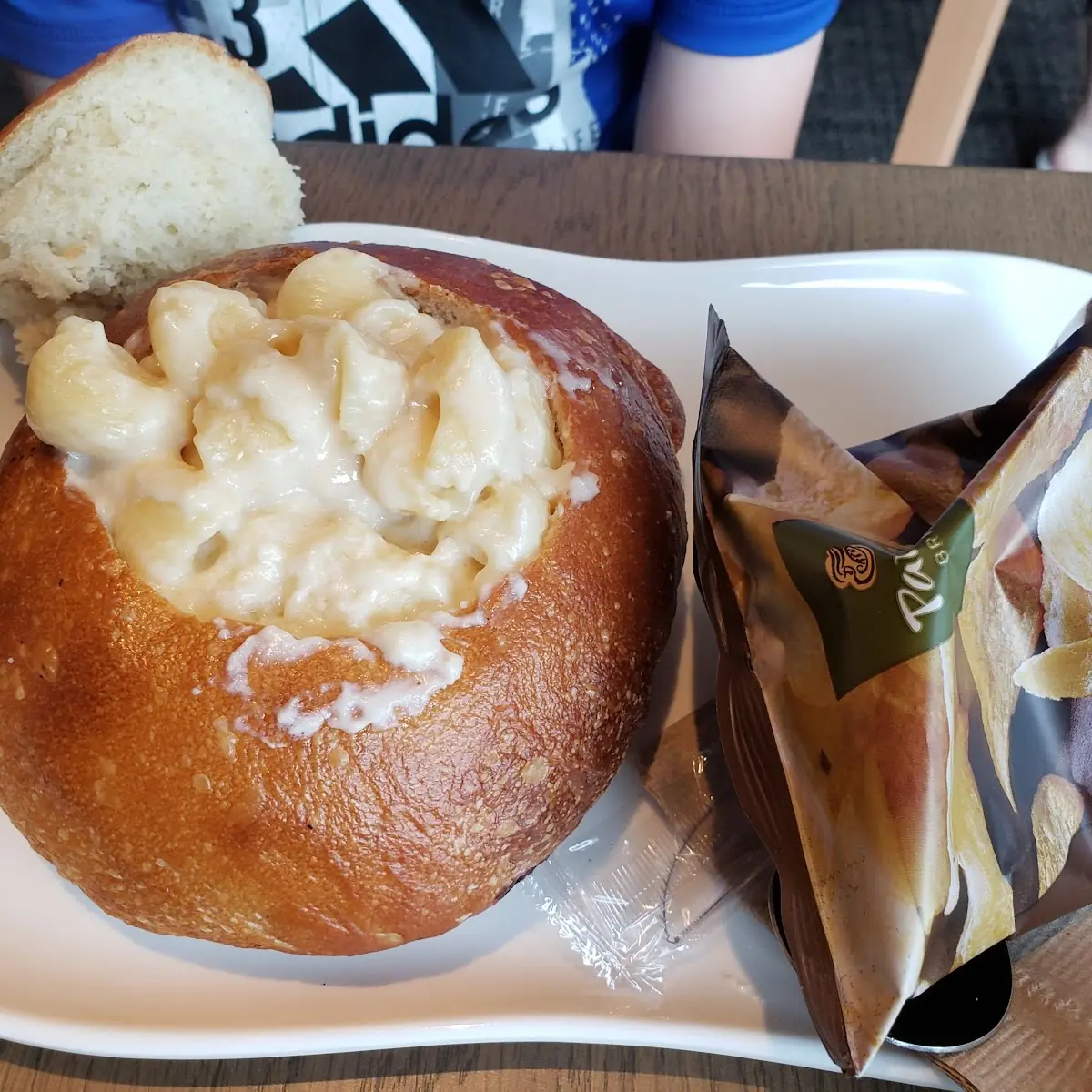 Mac and Cheese Bread Bowl