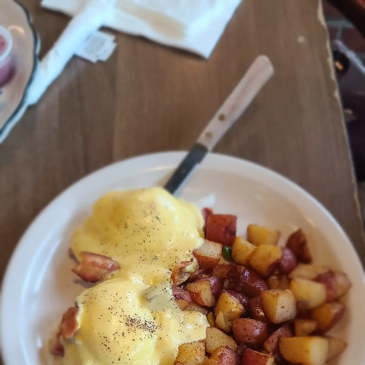 EGGS BENEDICT
