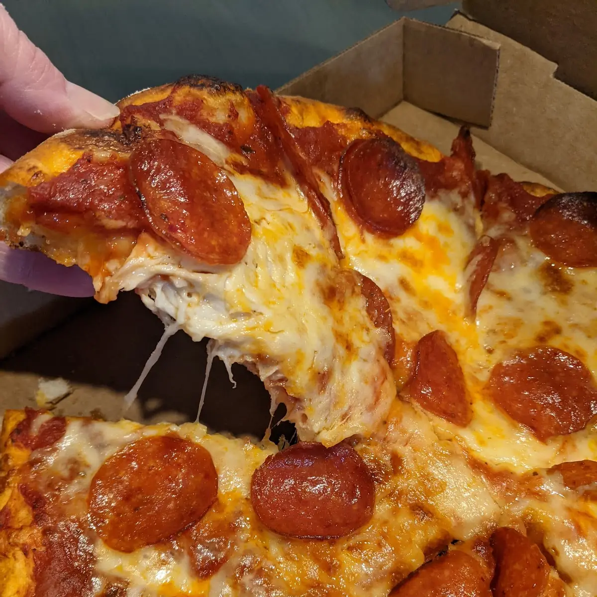 Medium Pepperoni Pizza